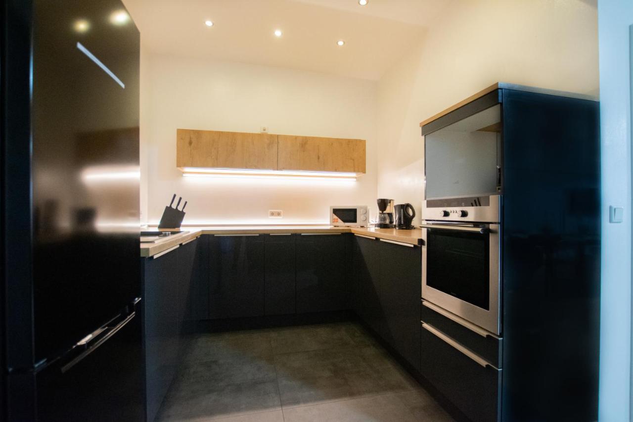 Raj Living - 250m2 Loft With 6 Im Industriegebiet - 20 Min Messe Dus & Old Town Dus Appartamento *
