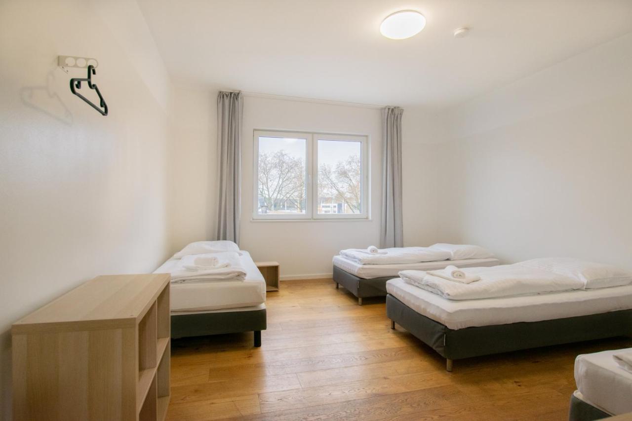 Raj Living - 250m2 Loft With 6 Im Industriegebiet - 20 Min Messe Dus & Old Town Dus Appartamento *