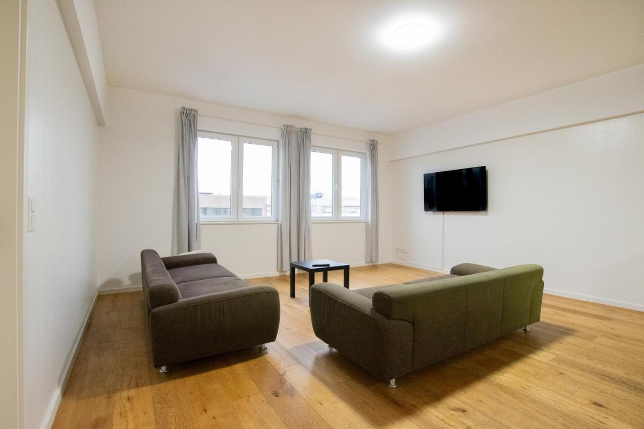 Raj Living - 250m2 Loft With 6 Im Industriegebiet - 20 Min Messe Dus & Old Town Dus Appartamento *