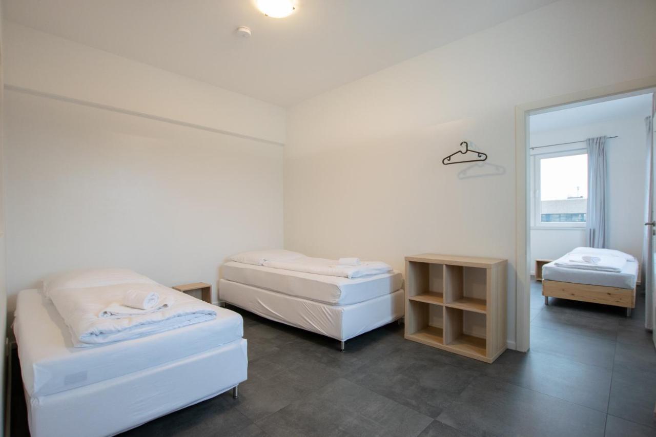 Raj Living - 250m2 Loft With 6 Im Industriegebiet - 20 Min Messe Dus & Old Town Dus Appartamento
