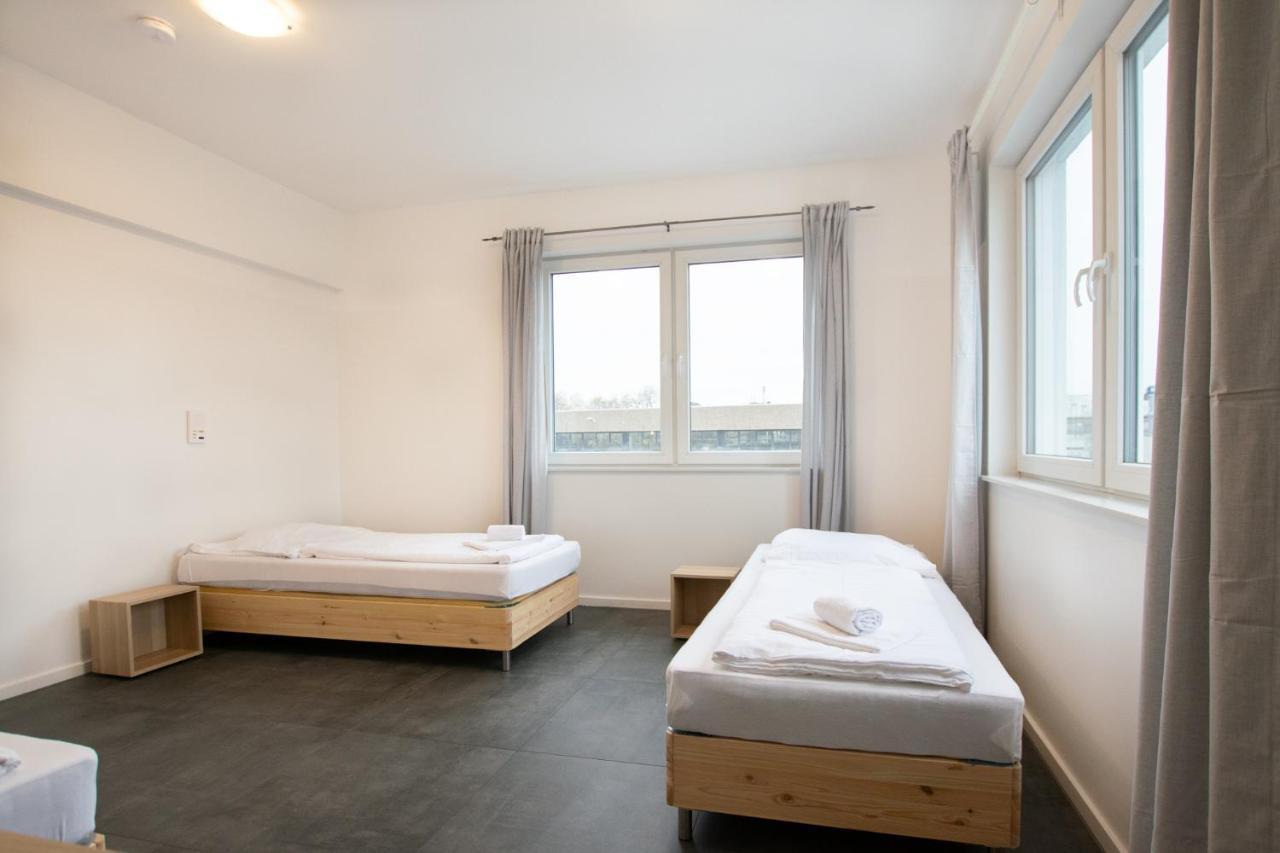 Raj Living - 250m2 Loft With 6 Im Industriegebiet - 20 Min Messe Dus & Old Town Dus